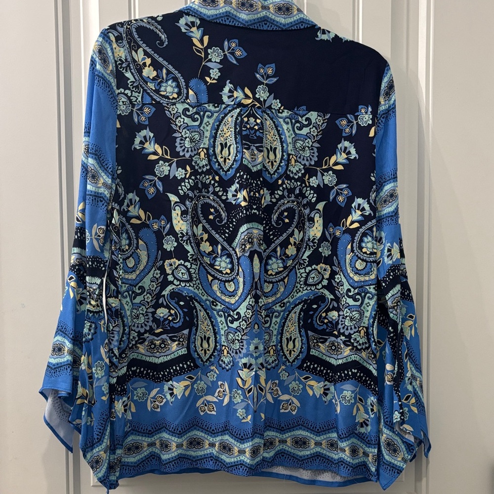 Boston Proper Blue Floral Blouse - Picture 3 of 3
